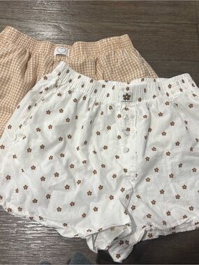 Women’s Floral Cotton Pull-On Shorts - White with Brown Flowers